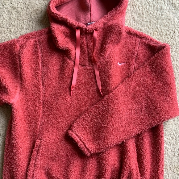 Nike Tops - FINAL PRICE 💎 Nike Pink Sherpa Hoodie